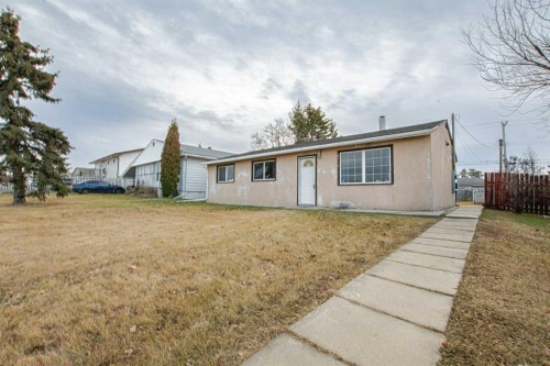 4614 52 Avenue  Valleyview, AB T0H 3N0