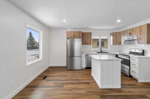 6906 97 Street, Grande Prairie, AB - Indoor Photo Showing Kitchen