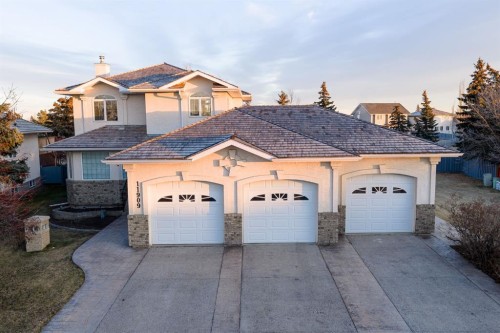 11909 Cygnet Boulevard  Grande Prairie, AB T8X 1L9