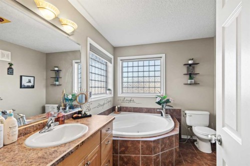 12817 88A Street, Grande Prairie, AB - Indoor Photo Showing Bathroom