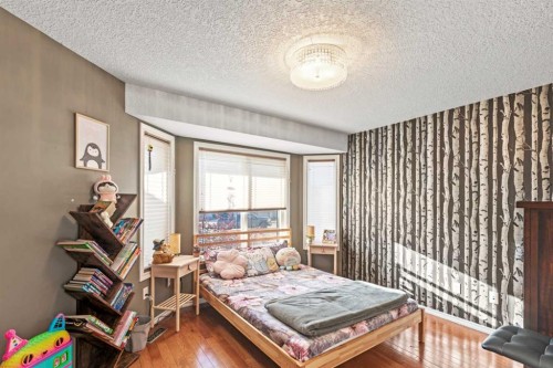 12817 88A Street, Grande Prairie, AB - Indoor Photo Showing Bedroom