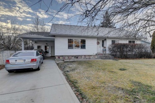 10511 109 Avenue  Grande Prairie, AB T8V 1S4