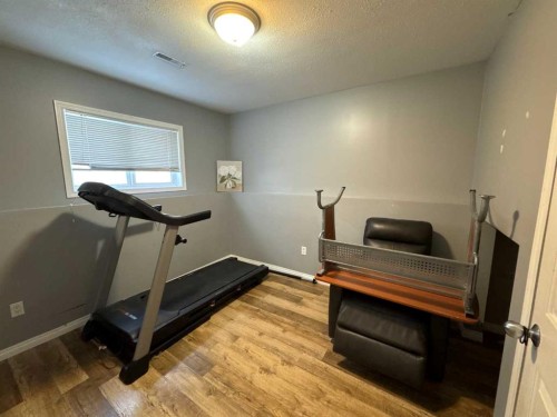 12010 105 Street, Grande Prairie, AB - Indoor Photo Showing Gym Room