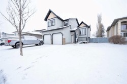 8905 Lakeland Drive  Grande Prairie, AB T8X 1V9