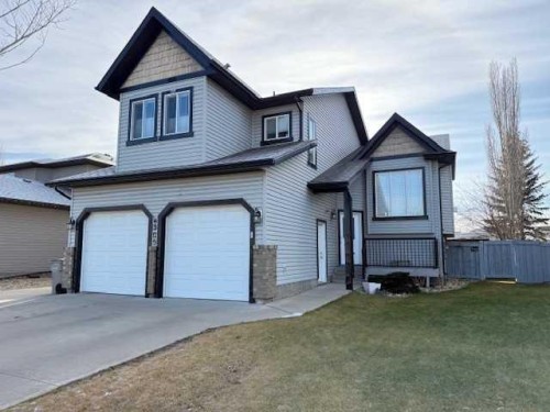 8905 Lakeland Drive, Grande Prairie, AB - Outdoor