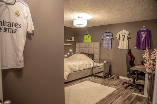 4 Black Spruce Drive, High Level, AB - Indoor Photo Showing Bedroom