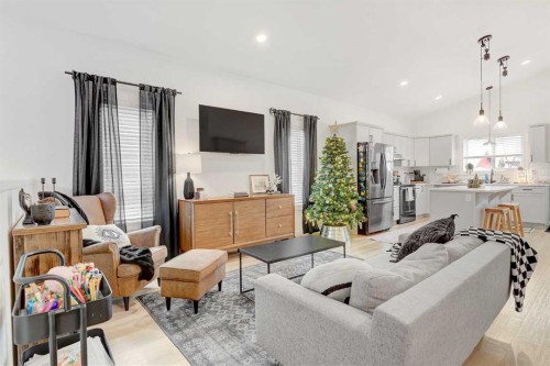 10609 114A Street, Grande Prairie, AB - Indoor Photo Showing Living Room