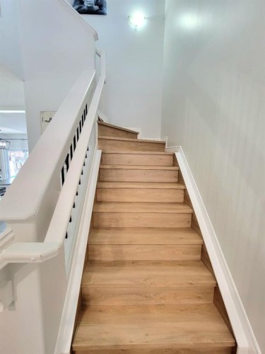 10242 85A Street, Grande Prairie, AB - Indoor Photo Showing Other Room