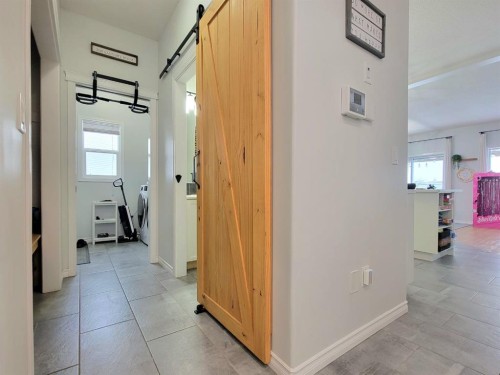 10242 85A Street, Grande Prairie, AB - Indoor Photo Showing Other Room