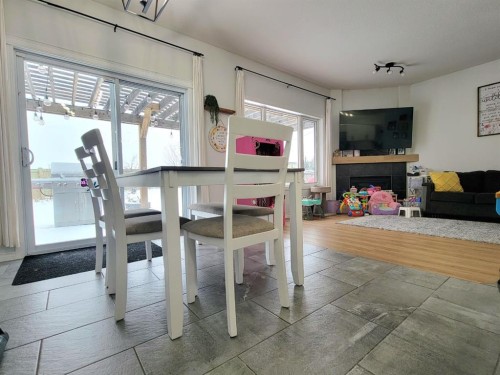 10242 85A Street, Grande Prairie, AB - Indoor Photo Showing Dining Room