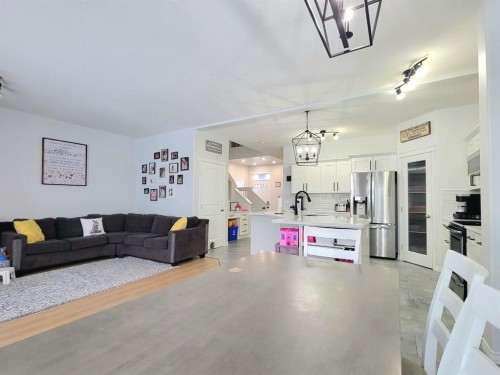 10242 85A Street, Grande Prairie, AB - Indoor