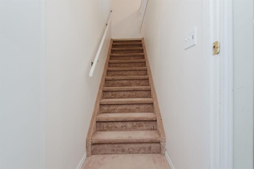 B-9700 95 Avenue, Sexsmith, AB - Indoor Photo Showing Other Room