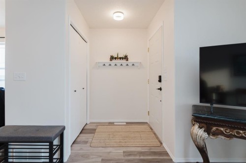 B-9700 95 Avenue, Sexsmith, AB - Indoor Photo Showing Other Room