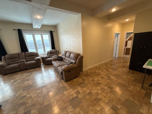 235044 821A Township, Rural Peace No. 135, M.D. Of, AB - Indoor Photo Showing Living Room