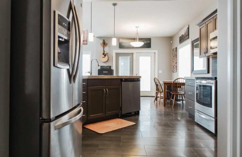 11206 81 Avenue, Grande Prairie, AB - Indoor Photo Showing Kitchen