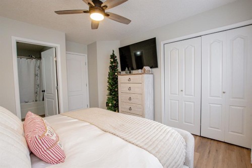 8825 65 Avenue, Grande Prairie, AB - Indoor Photo Showing Bedroom