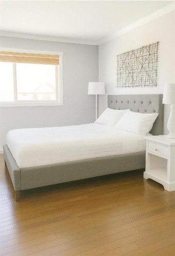 68 Pinnacle Boulevard, Grande Prairie, AB - Indoor Photo Showing Bedroom