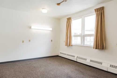 5230 44 Avenue, Spirit River, AB - Indoor Photo Showing Other Room