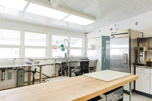 5230 44 Avenue, Spirit River, AB - Indoor Photo Showing Kitchen