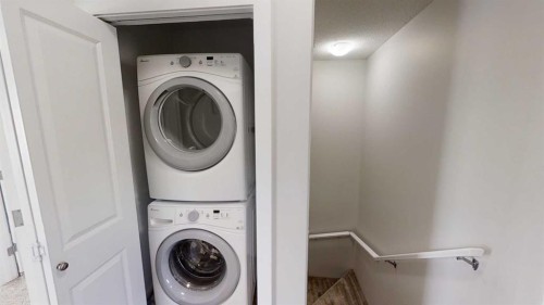 9503 112 Avenue, Clairmont, AB - Indoor Photo Showing Laundry Room