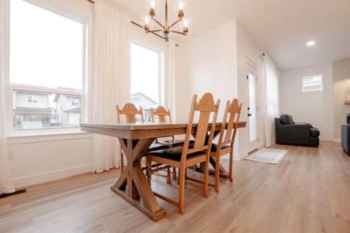 9617 89A Street, Grande Prairie, AB - Indoor Photo Showing Dining Room