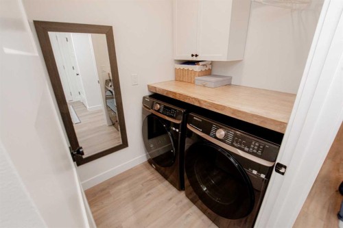9617 89A Street, Grande Prairie, AB - Indoor Photo Showing Laundry Room