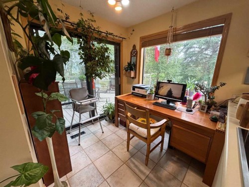 9602 71 Avenue, Peace River, AB - Indoor Photo Showing Office