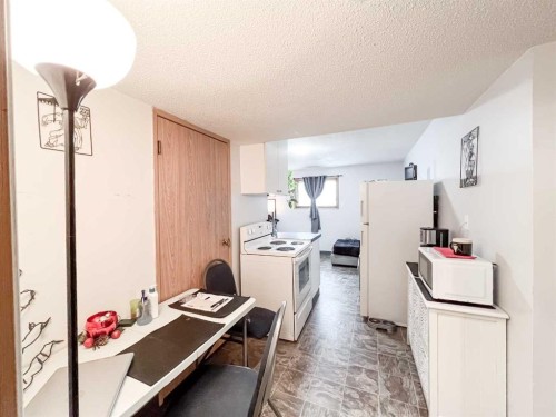 All-1 3 Avenue Se, Falher, AB 