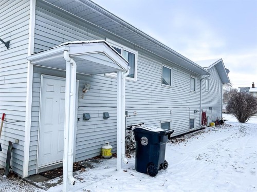 All-1 3 Avenue Se, Falher, AB - Outdoor