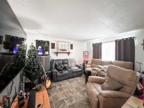 All-1 3 Avenue Se, Falher, AB 