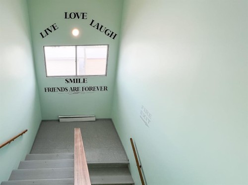 All-302 1 Street Se, Falher, AB - Indoor Photo Showing Other Room