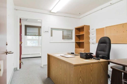 1-5230 44 Avenue, Spirit River, AB - Indoor Photo Showing Office