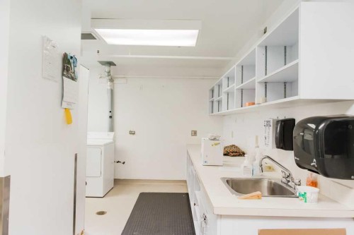 1-5230 44 Avenue, Spirit River, AB - Indoor