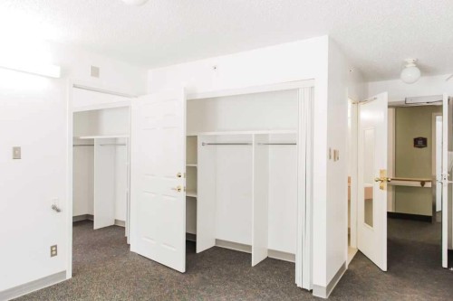 1-5230 44 Avenue, Spirit River, AB - Indoor Photo Showing Other Room