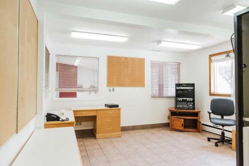 1-5230 44 Avenue, Spirit River, AB - Indoor