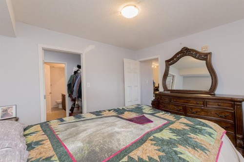 #414-11240 104 Avenue, Grande Prairie, AB - Indoor Photo Showing Bedroom