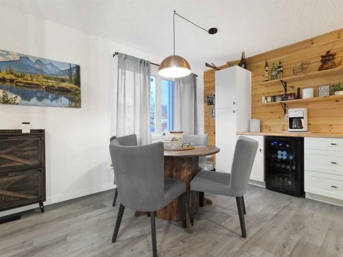 47 97 Avenue, Grande Cache, AB - Indoor Photo Showing Dining Room