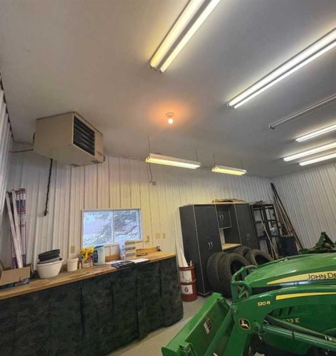 821004 Range Road 30, Rural Fairview No. 136, M.D. Of, AB - Indoor Photo Showing Garage