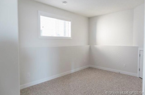 9523 113 Avenue, Clairmont, AB - Indoor Photo Showing Other Room