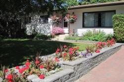 9926 85 Avenue  Grande Prairie, AB T8V 0A3