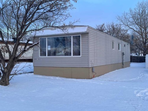 10305 103 Street, Fairview, AB - Outdoor