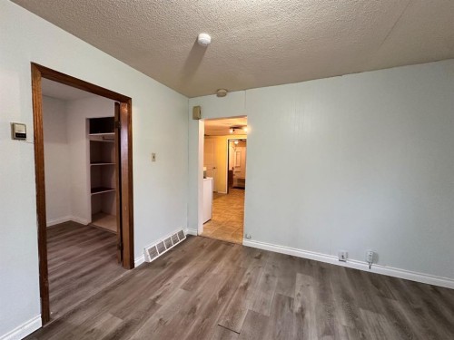 9514 104 Avenue, Grande Prairie, AB - Indoor Photo Showing Other Room