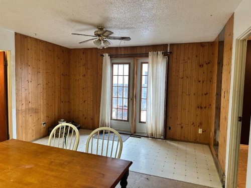 9514 104 Avenue, Grande Prairie, AB - Indoor