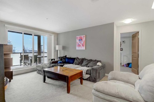 206-9120 96 Avenue, Grande Prairie, AB - Indoor Photo Showing Living Room