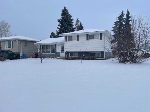 11500 105 Avenue, Fairview, AB - Outdoor