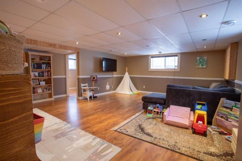 2 Black Spruce Drive, High Level, AB - Indoor Photo Showing Other Room