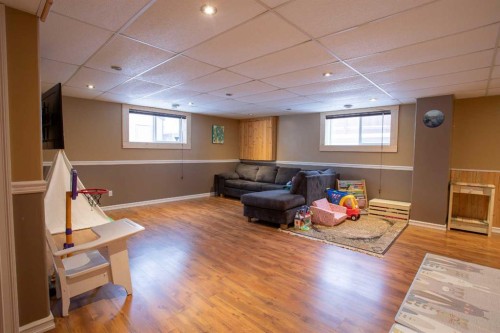 2 Black Spruce Drive, High Level, AB - Indoor Photo Showing Other Room