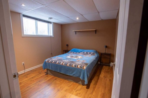 2 Black Spruce Drive, High Level, AB - Indoor Photo Showing Bedroom