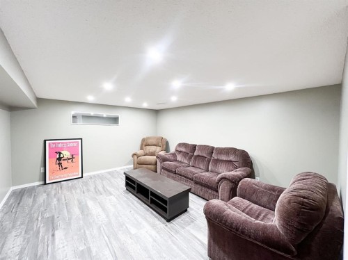 9423 125 Avenue, Grande Prairie, AB - Indoor Photo Showing Basement