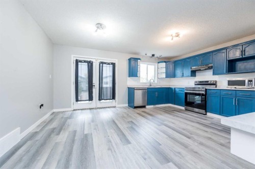 11319 90 Street, Grande Prairie, AB - Indoor Photo Showing Kitchen
